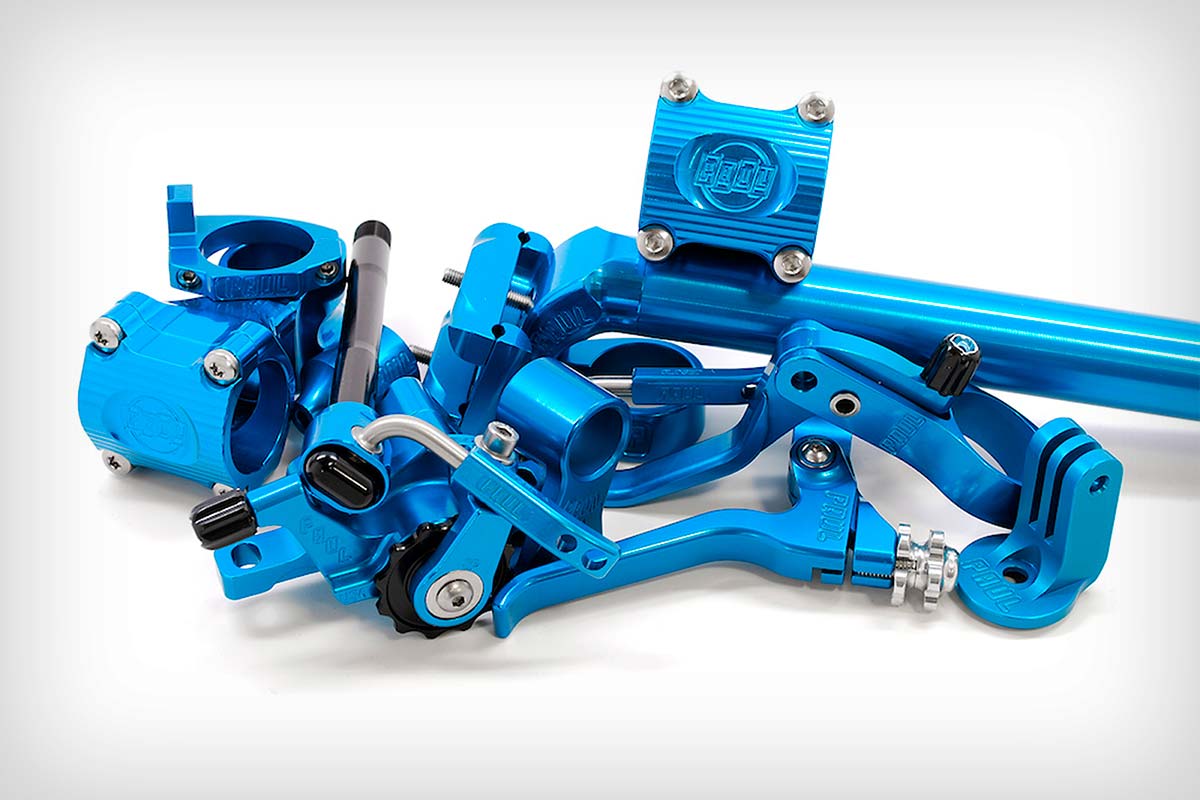 En TodoMountainBike: Paul Components lanza una edición limitada de componentes anodizados en un llamativo color azul