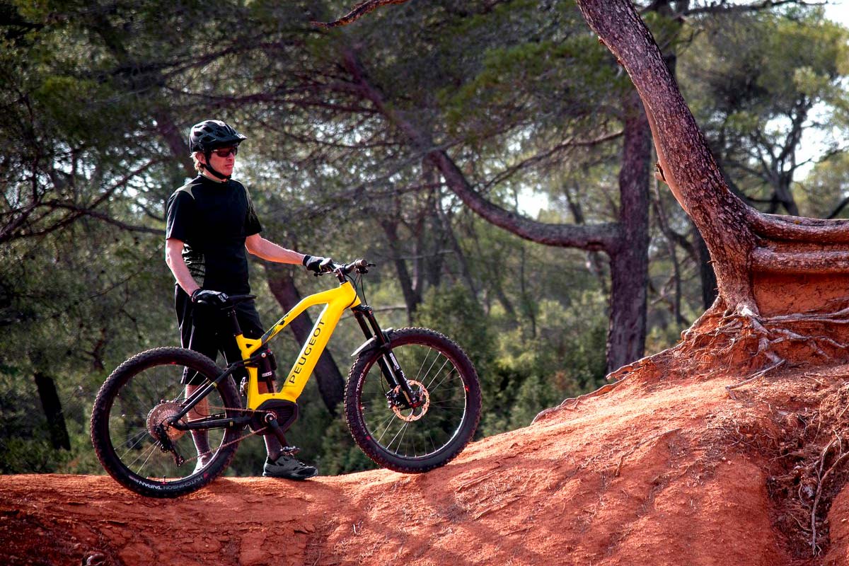 En TodoMountainBike: Peugeot anuncia la eM01 FS PowerTube, una e-MTB con ruedas de 29", motor Bosch y batería de alta capacidad