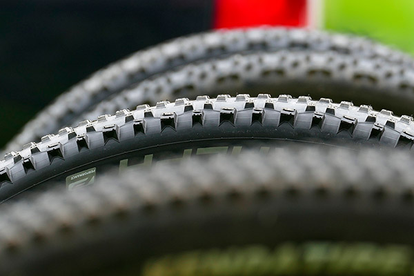 ¿Qué presión de aire poner en los neumáticos de una Mountain Bike?