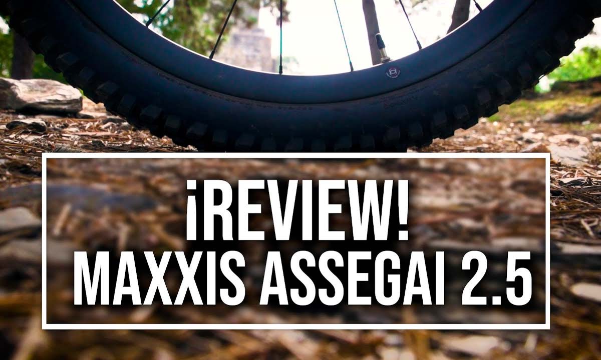 En TodoMountainBike: ¿Cómo van los neumáticos Maxxis Assegai? Toni Ferreiro los prueba en este vídeo