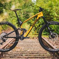 La Radon Slide Trail de 2020 llega con ruedas grandes, 140 mm de recorrido y un precio muy competitivo