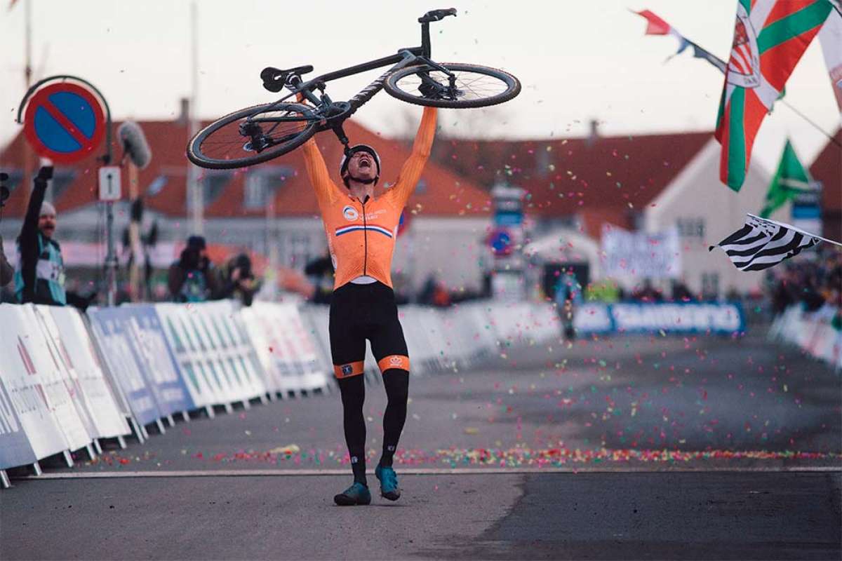 En TodoMountainBike: Mathieu van der Poel y Sanne Cant se proclaman campeones del mundo de Ciclocross