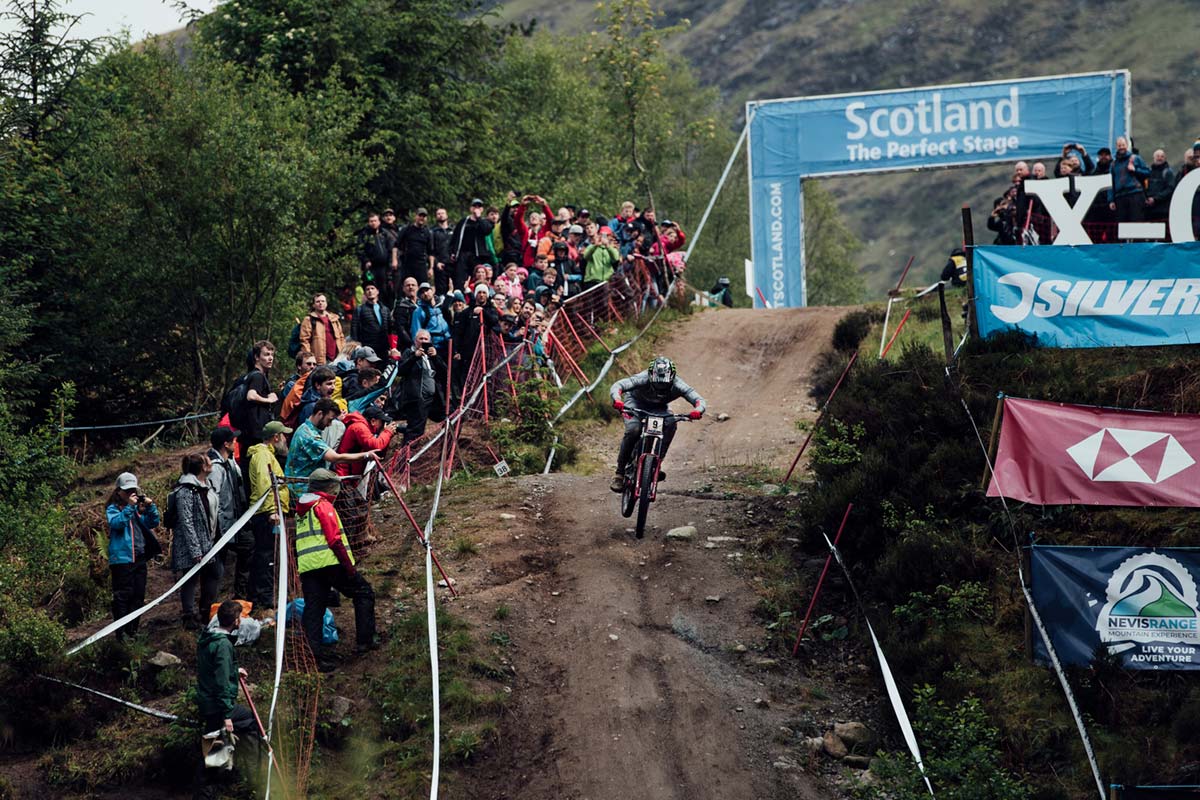 En TodoMountainBike: Copa del Mundo de Descenso 2019: Amaury Pierron y Rachel Atherton ganan en Fort William