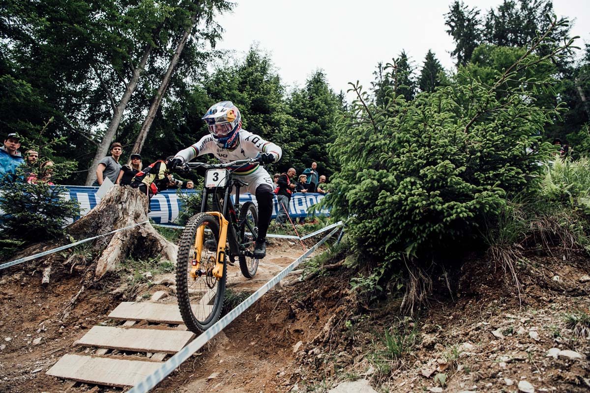 En TodoMountainBike: Copa del Mundo de Descenso 2019: Loïc Bruni y Tracey Hannah ganan en Leogang