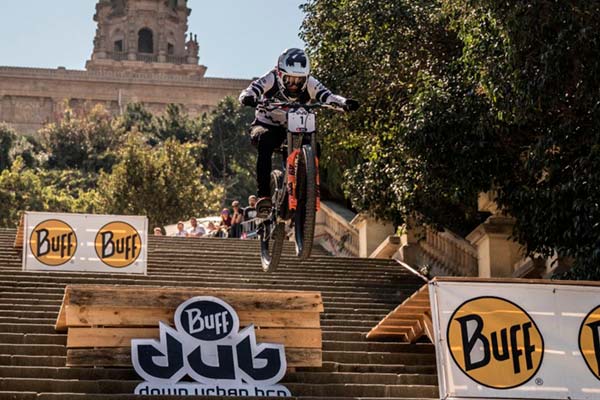 Jordi Simó y Aina González se imponen en el Down Urban Barcelona 2019