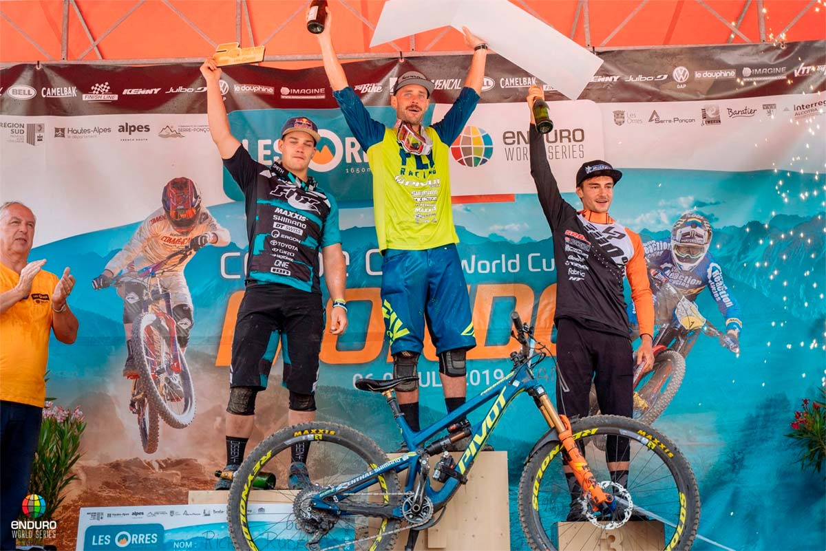 En TodoMountainBike: Enduro World Series 2019: Edward Masters e Isabeau Courdurier ganan en Les Orres