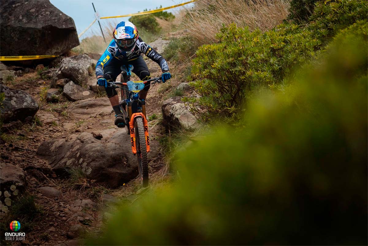 En TodoMountainBike: Enduro World Series 2019: Martin Maes e Isabeau Courdurier repiten victoria en Madeira