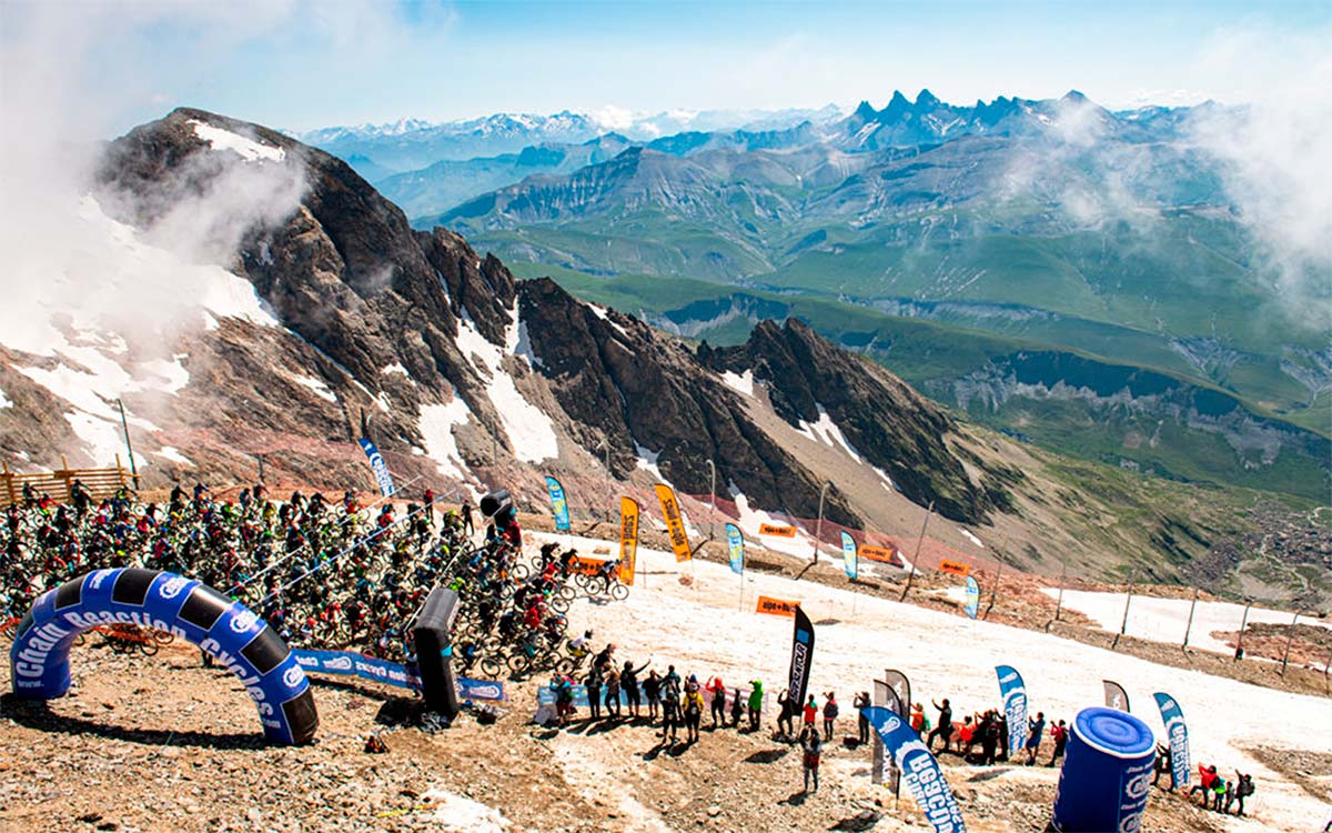 En TodoMountainBike: Ines Thoma y José Borges se llevan la última edición de la Megavalanche Alpe d'Huez