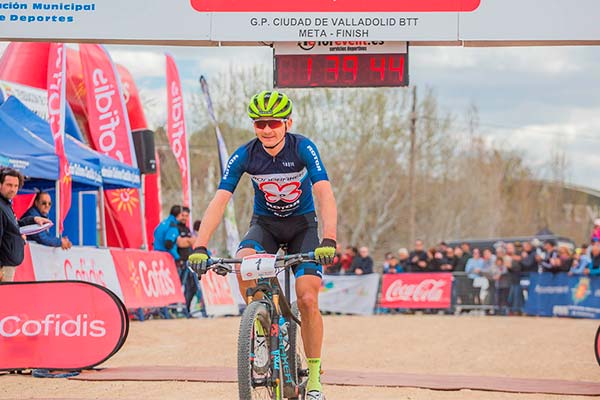 Open de España de XCO 2019: Anton Sintsov y Githa Michiels ganan en el Cerro de las Contiendas