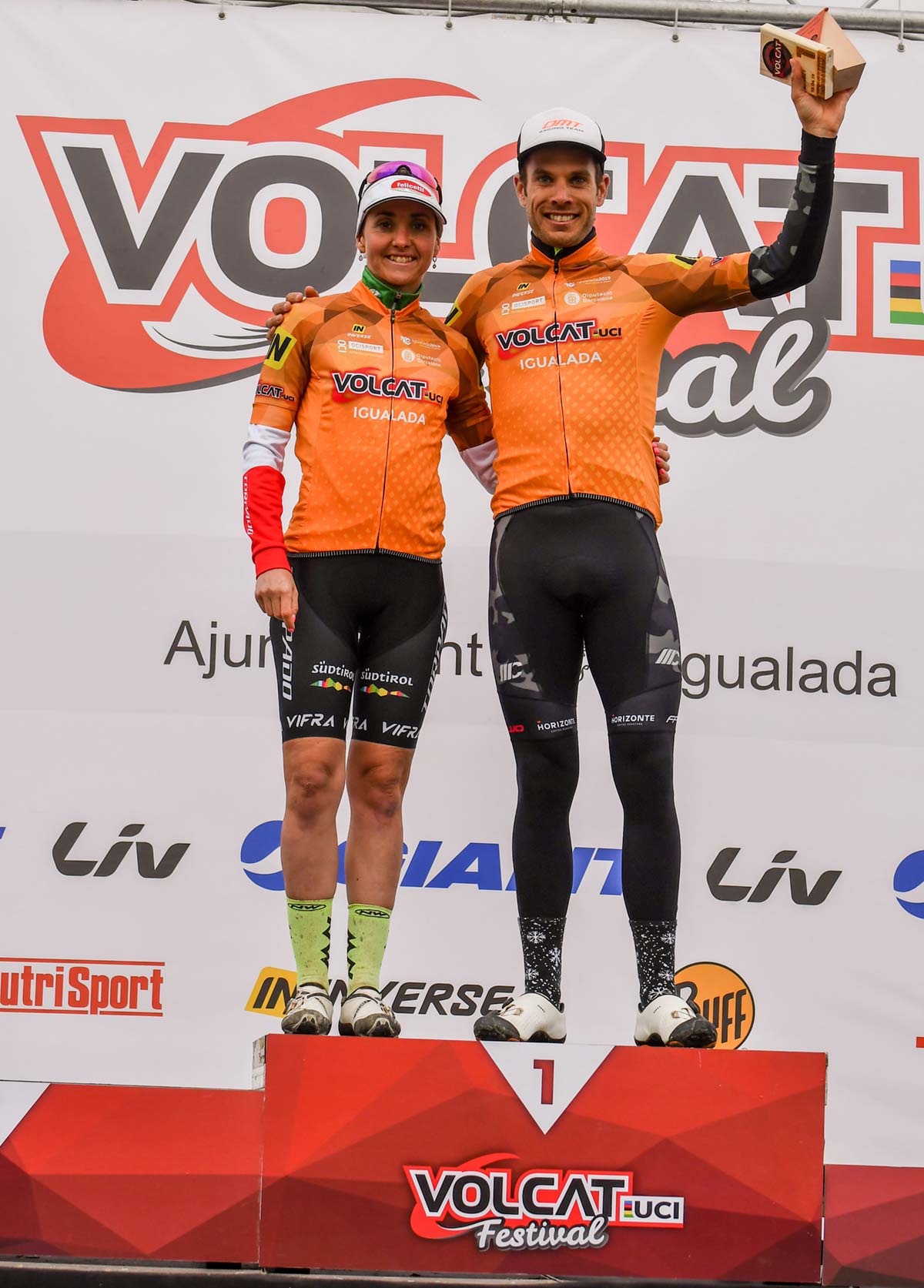 En TodoMountainBike: VolCAT 2019: Hans Becking y Eva Lechner se llevan la primera etapa