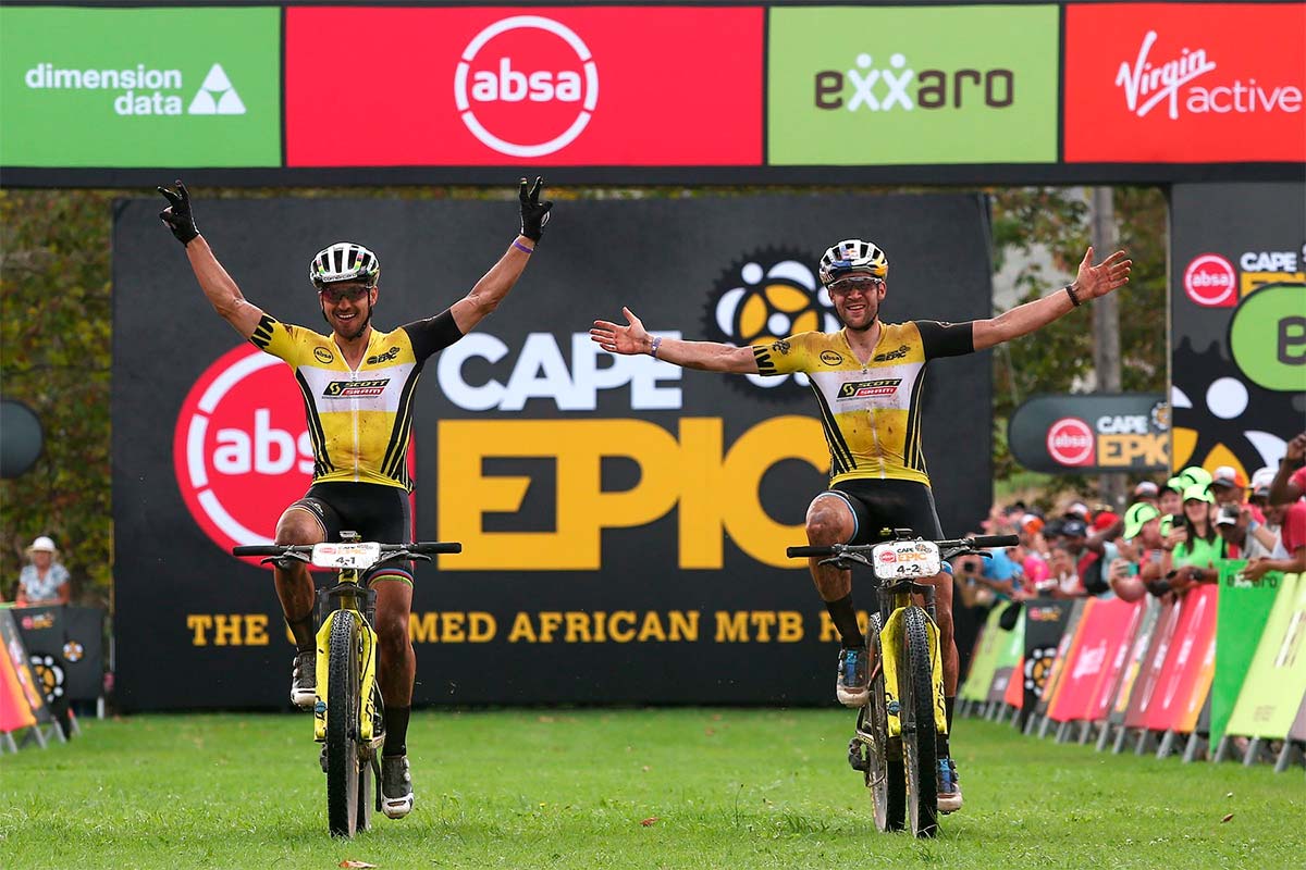 En TodoMountainBike: Absa Cape Epic 2019: tres de tres victorias para las parejas Schurter-Förster y Langvad-Van der Breggen