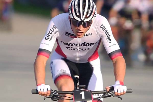 Copa del Mundo de XCO 2019: Mathieu van der Poel repite victoria en el Short Track de Nove Mesto
