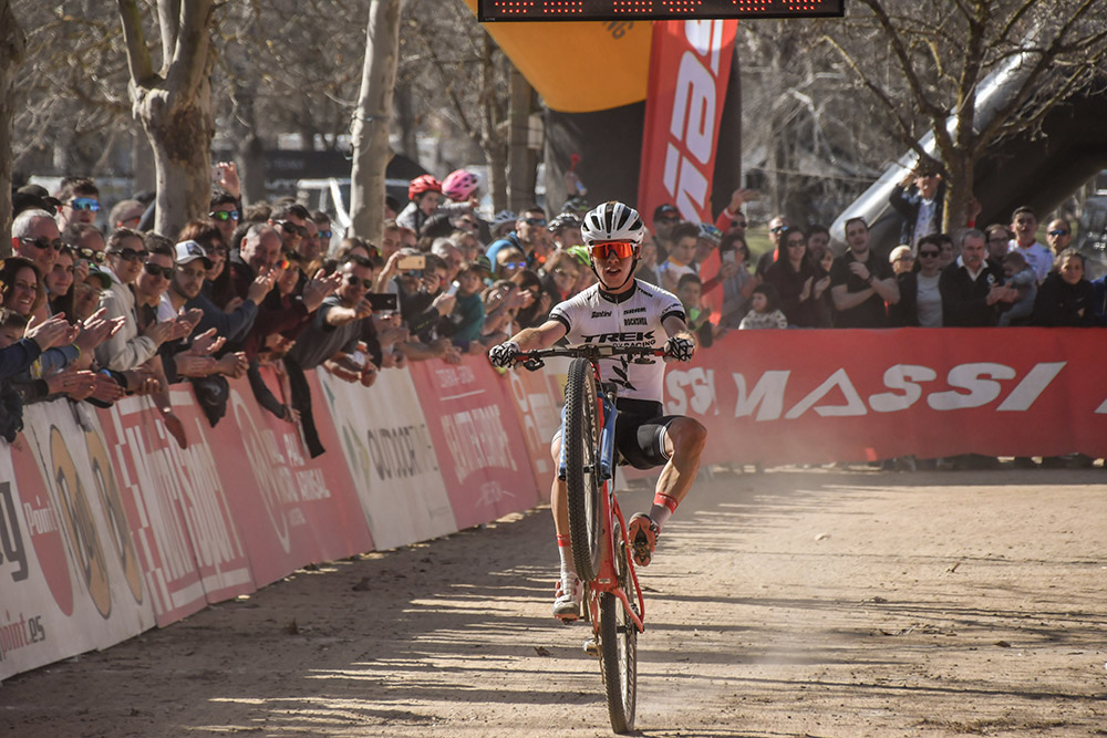 En TodoMountainBike: Super Cup Massi 2019: Anton Cooper impone su autoridad en Banyoles