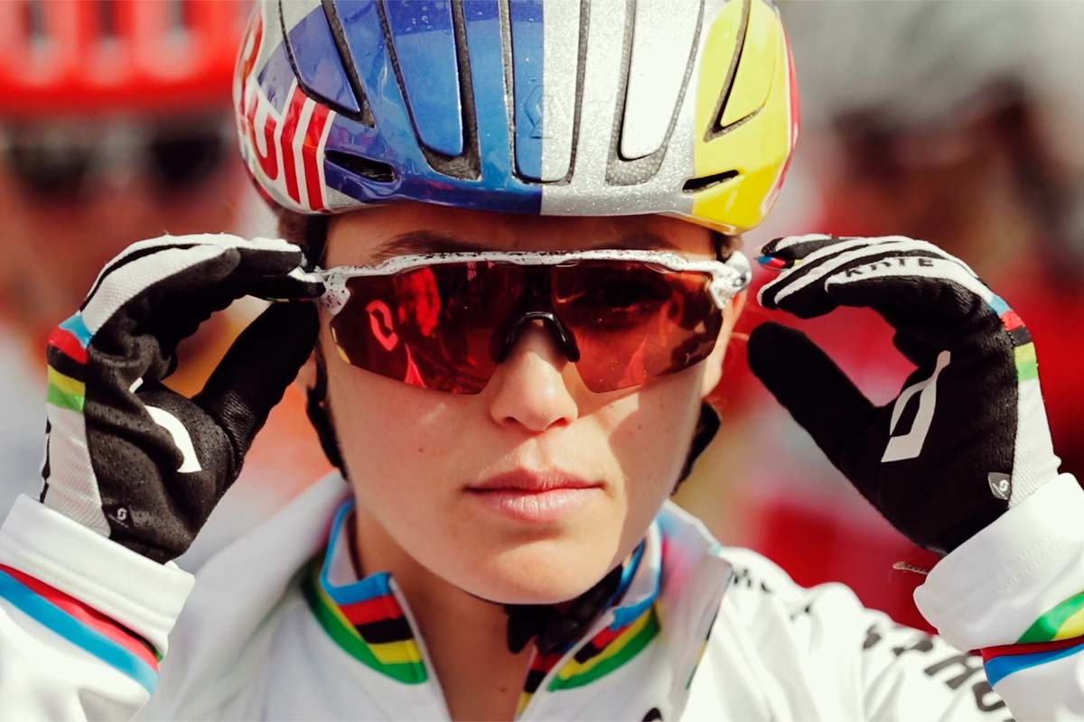 En TodoMountainBike: Segundo episodio de 'Rising', el entrenamiento específico de la campeona del mundo de XCO Kate Courtney