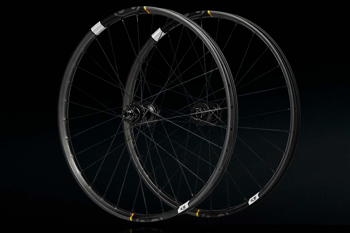 Crankbrothers actualiza sus ruedas Synthesis XCT 11 con los bujes Hydra de Industry Nine