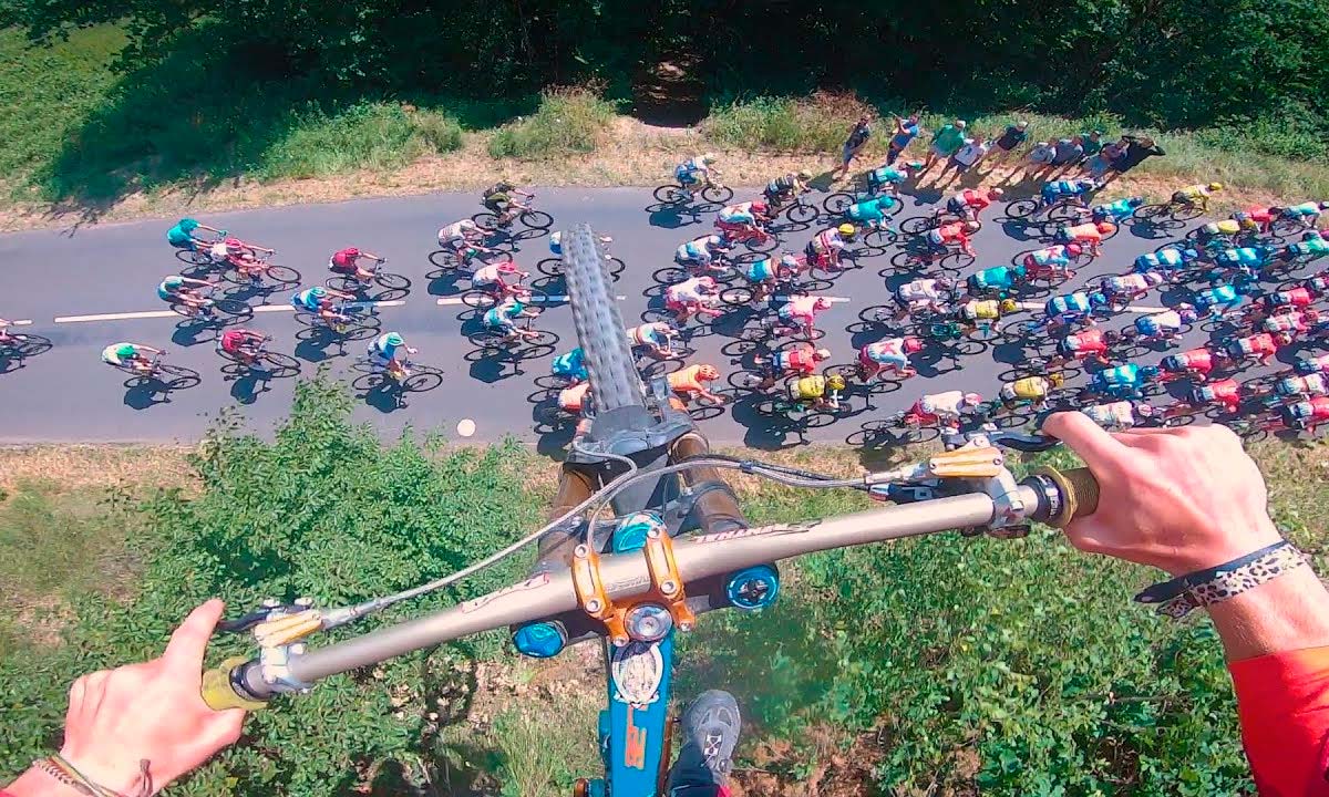 ¿Temeridad o tradición? Valentin Anouilh salta sobre el pelotón del Tour de Francia 2019