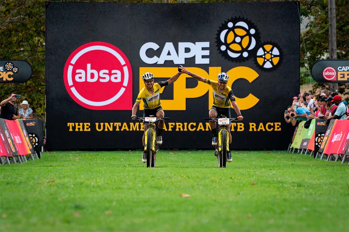 En TodoMountainBike: Absa Cape Epic 2019: la segunda etapa con Nino Schurter y Lars Förster del SCOTT-SRAM MTB Racing Team