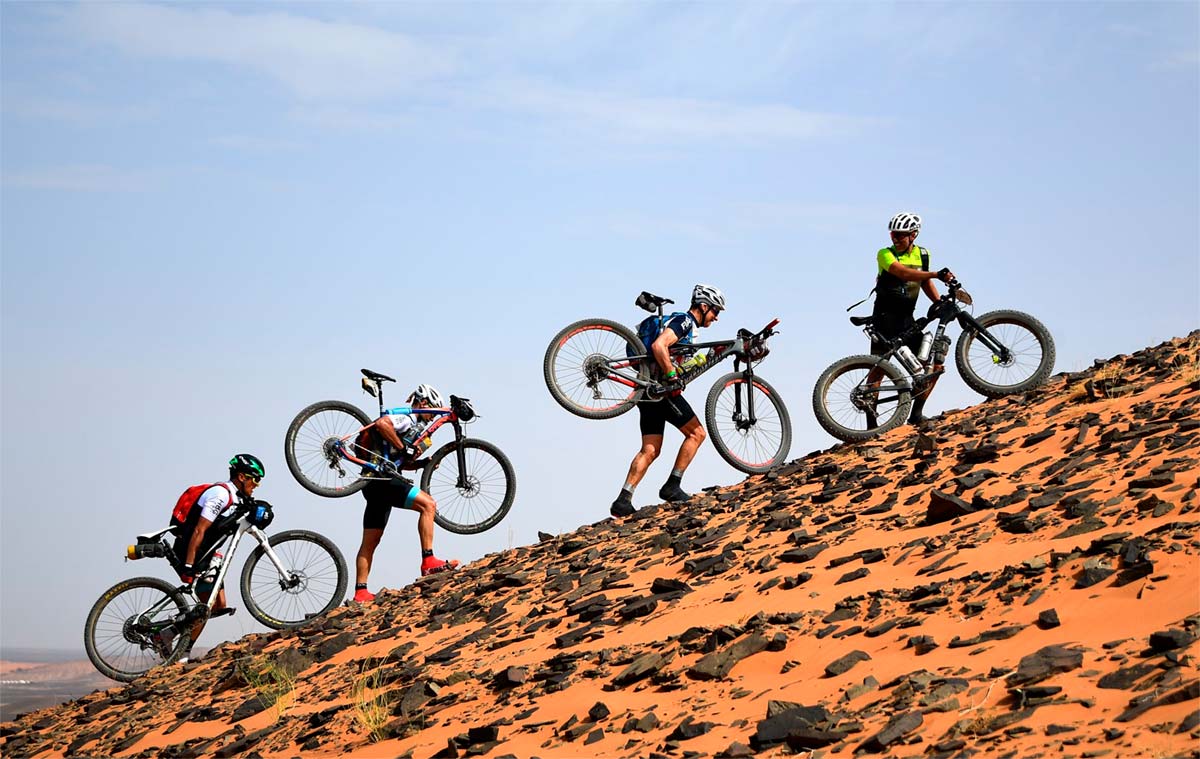 En TodoMountainBike: Garmin Titan Desert 2019: Roberto Bou y Anna Ramírez ganan la segunda etapa, Pau Salvà se pone líder