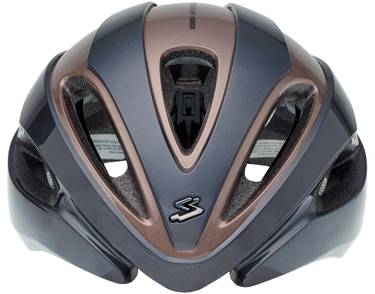 En TodoMountainBike: Spiuk Korben, un casco de carretera y XC con acabado metalizado y líneas futuristas