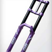 Los pilotos de Marzocchi lucen suspensiones de color púrpura en el Red Bull Rampage 2019