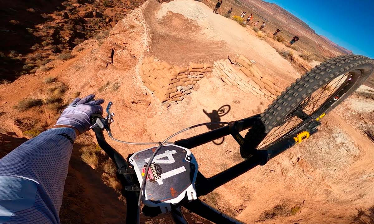 En TodoMountainBike: ¿Qué ve un participante del Red Bull Rampage? La línea de descenso de Szymon Godziek, desde su casco