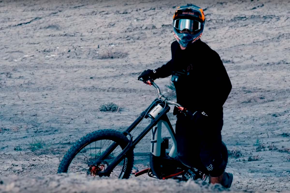 En TodoMountainBike: Freeride extremo en el desierto de Utah con Andreu Lacondeguy en 'The Utah Madre'