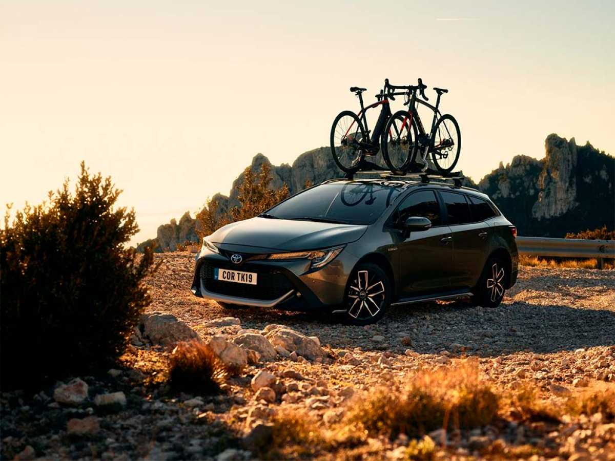 En TodoMountainBike: Toyota se convierte en el coche oficial del Trek-Segafredo y anuncia una promoción especial para su Corolla Trek