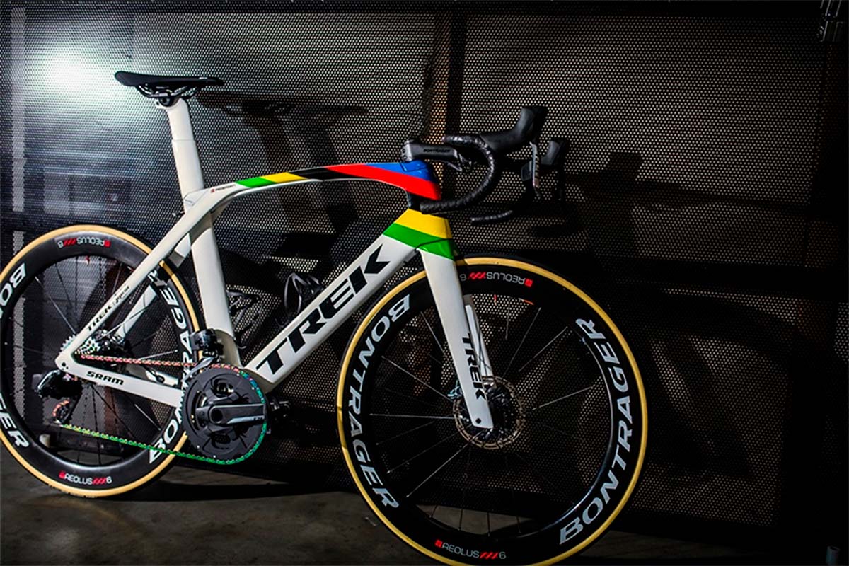 En TodoMountainBike: La Trek Madone SLR en edición arcoiris de Mads Pedersen, el campeón del mundo de ciclismo en ruta