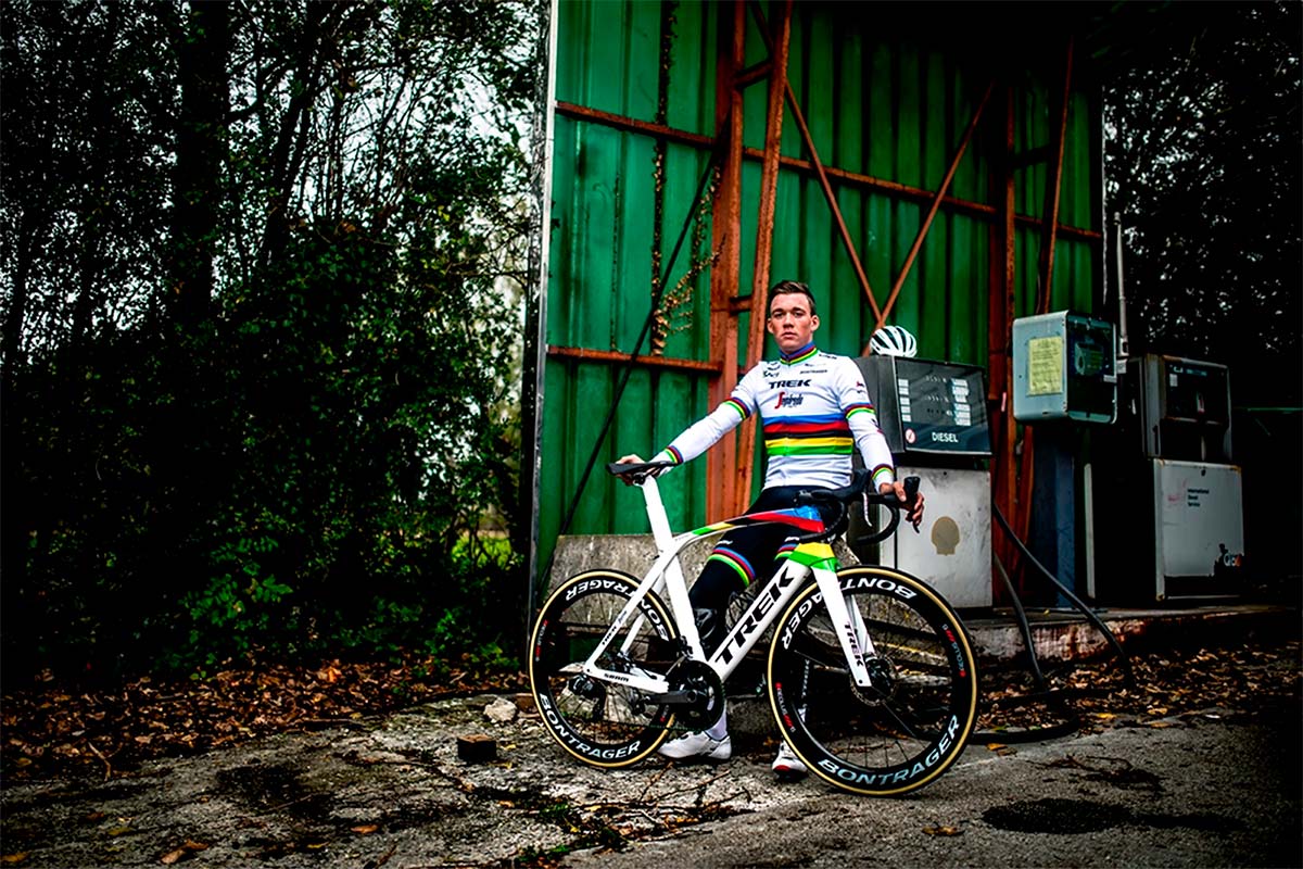 En TodoMountainBike: La Trek Madone SLR en edición arcoiris de Mads Pedersen, el campeón del mundo de ciclismo en ruta