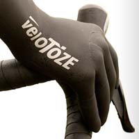 VeloToze presenta sus primeros guantes de neopreno 100% impermeables