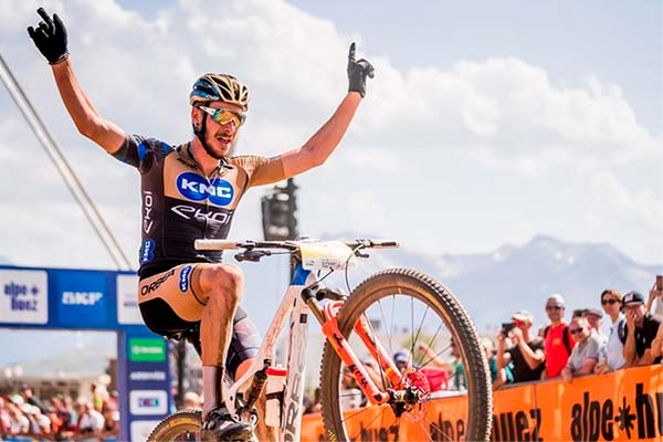Victor Koretzky y Pauline Ferrand-Prévot se proclaman campeones de Francia de XCO