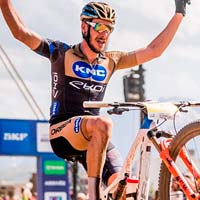 Victor Koretzky y Pauline Ferrand-Prévot se proclaman campeones de Francia de XCO