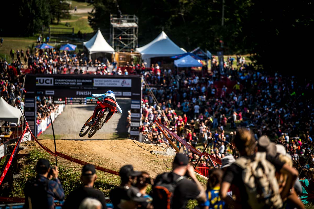 En TodoMountainBike: Los mejores momentos del Campeonato del Mundo de Descenso celebrado en Mont-Saint-Anne