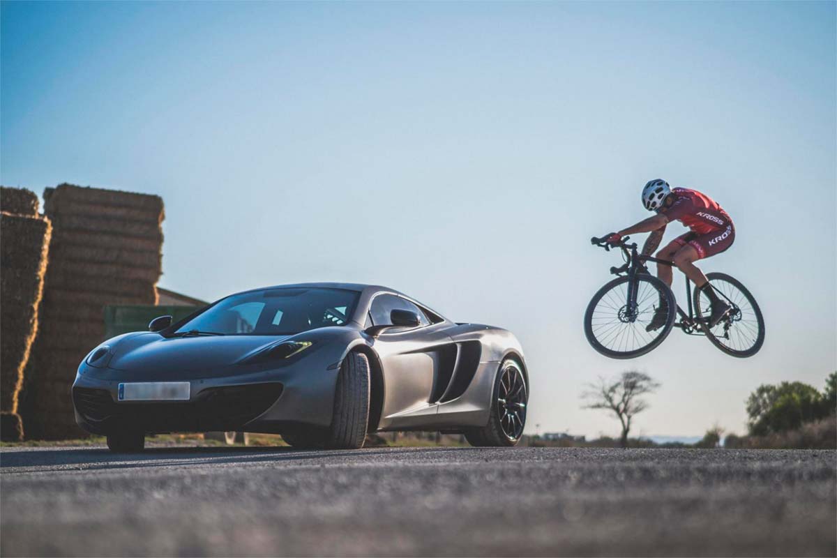 En TodoMountainBike: Coches de lujo y Gravel extremo con David Cachón en 'When the road ends'